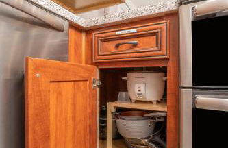 Arcade, Ping Pong, Hot Tub, Gas Grill, & King Bed - Photo 42