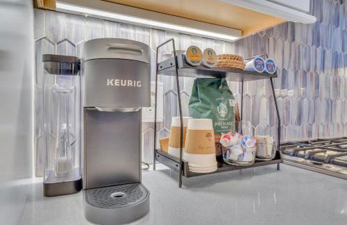 Waterside Retreat, Steps to River Street - Foto 9