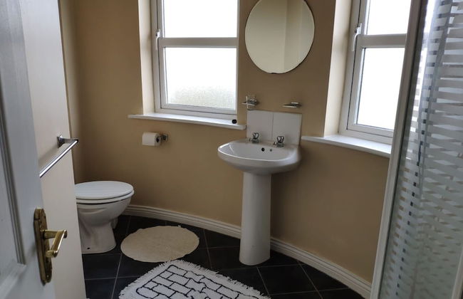 Stunning 6 Bed House With Private Garden in Galway - Foto 16