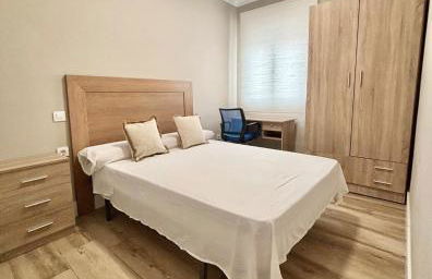 New, modern and in Triana - Photo 9