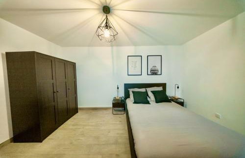 ValenStay - Logement Stade du Hainaut avec jardin - Foto 28