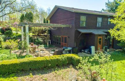 Charming Vacation Rental in a Mississippi Valley Bed and Breakfast in Elizabeth, Illinois - Foto 8