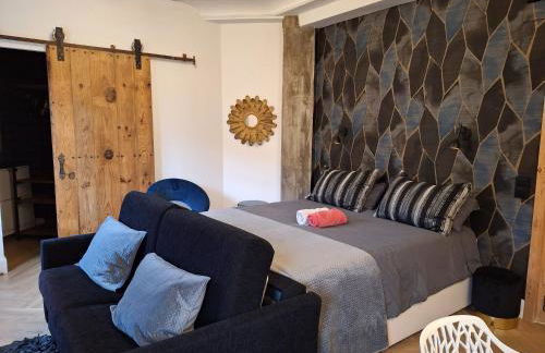 Estiloso estudio en Gran Via, vistas al Huerva - Foto 3