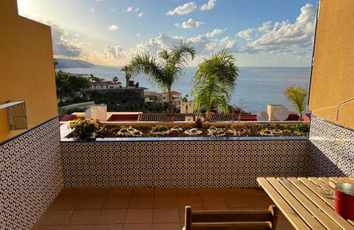 Nomad's Nest - Sea View Apartment with Pool - Ideal for Vacation & Remote Work - Foto 8