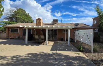 Hot Air Balloon Haven, Hot Tub, King Bed, Office, Foosball, Bball - Foto 33