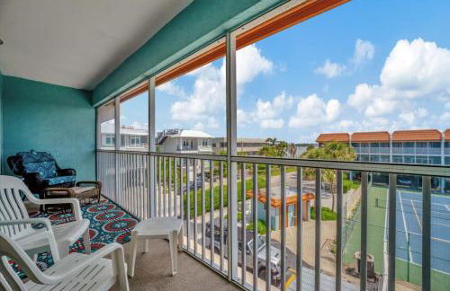 Cheerful Pelican on Anna Maria Island - Photo 19
