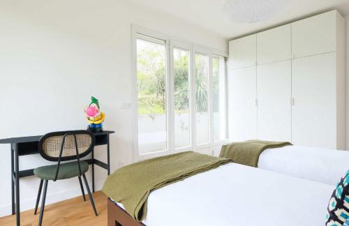 Garden Suite Suresnes 5 persons 2 BR near La Defense - Foto 13