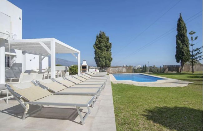 Elegant Villa Retreat - Foto 34