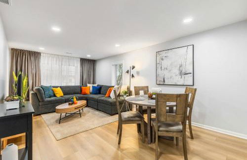 STUNNING freshly remodeled MODERN apartment - Foto 3