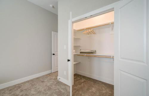 The Orange HTX by NRG Med Cent - Photo 10