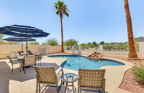 Swim with a View! Scenic Desert Retreat in Glendale - Foto 25