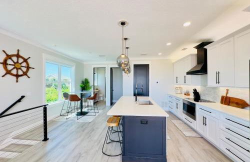 The C House - Photo 17