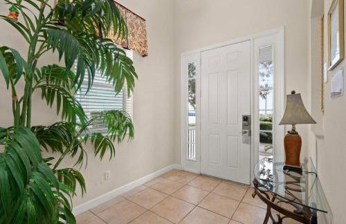 5BR home w private heated pool - Foto 11