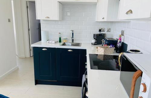 Award Winner of 2026 &2025 traveller & Best guest rated apartment, two bedroom, #1 Leeds city centres most central location, Great 180 degree views,balcony , PARKING onsite, Netflix & WiFi - Foto 21