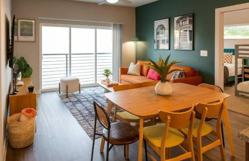 First Floor 2B2B • Pool, Gym, Dog Park • Near DTA - Foto 1