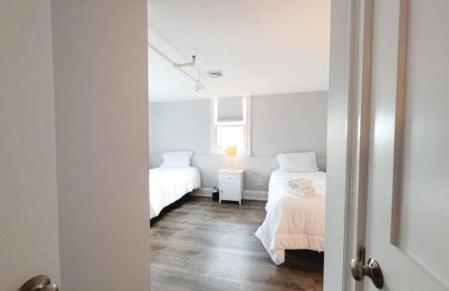 Water Access 5-Bed 2-Bath Retreat - Foto 29