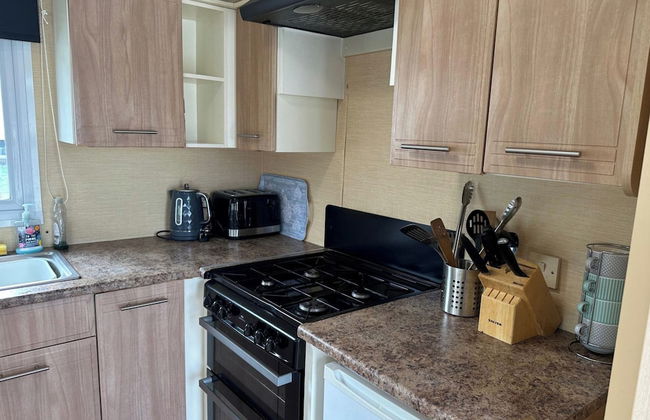 Newquay - Caravan - Sleeps 8 - Parking - Seaside - Foto 6