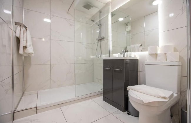 Grafton Street District Apartments - Photo 56