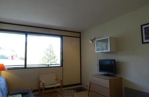 Studio pour 4 pers. à proximité des pistes avec balcon et parking - FR-1-602-55 - Foto 3