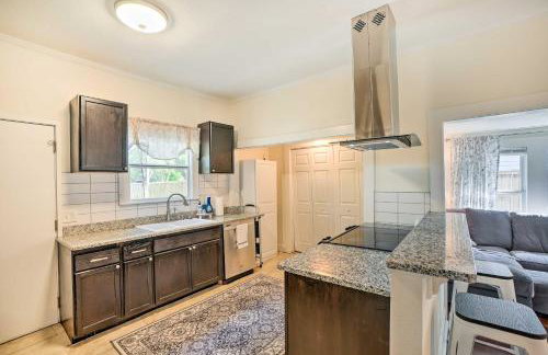 Historic Tarpon Springs Abode about 3 Mi to Beach - Foto 12