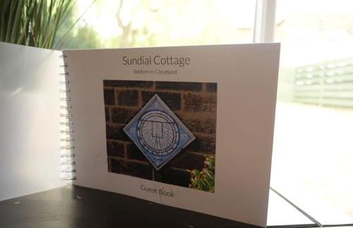 Sundial Cottage, Stunning 3 Bed Cottage with Hottub - Foto 14