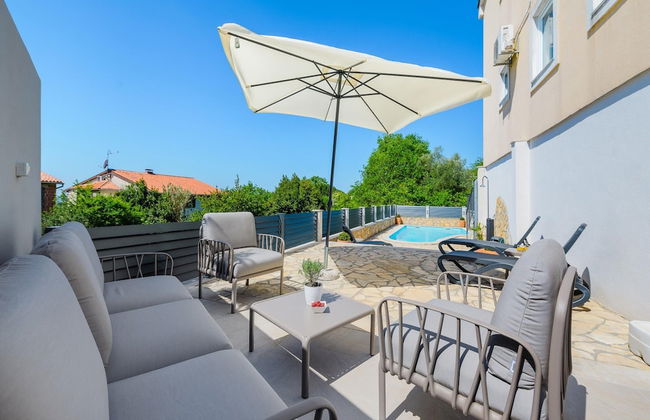 Pretty Villa With View - Foto 36