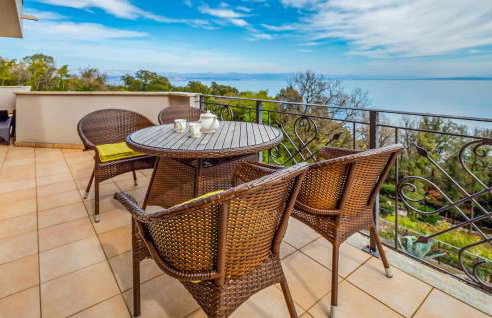 Stunning Apartment In Moscenicka Draga - Foto 1