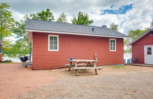 Waterfront Wisconsin Cabin Private Dock, Fire Pit - Foto 18