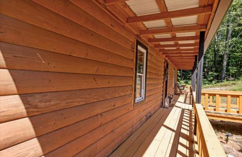 The Heartwood Hideaway-Charming Cabin Getaway-Trails, Creek, and Starry Nights - Foto 76