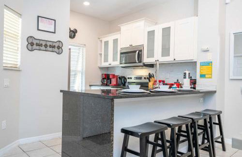 Cozy Townhouse with Private Pool in Kissimmee - Photo 61