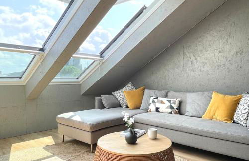 Stylish Two Bedroom Apartment Free WiFi West London - Foto 1