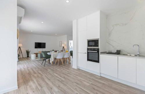 Modern Villa with Private Pool Near Baleal Beach - Photo 26