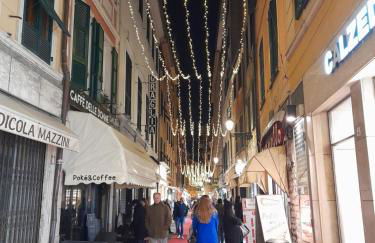 Sweet Lucy - Photo 30