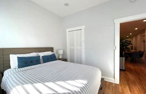 Modern 4BR Columbia Heights Gem Walk 2 Metro & Shops - Foto 18