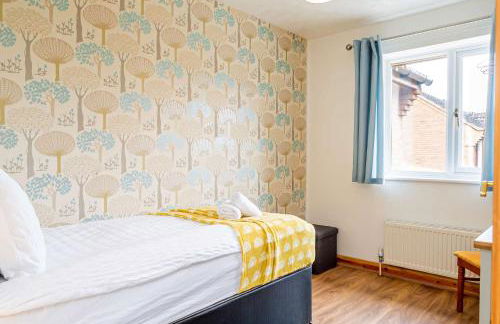 Spacious 4 Bedroom Home in Central Milton Keynes - Foto 24