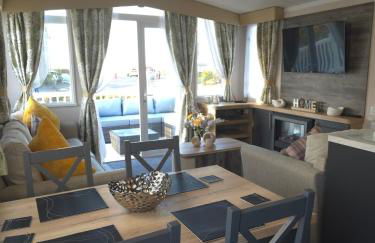 Silver 3 Bed Static Caravan With Patio - Foto 46