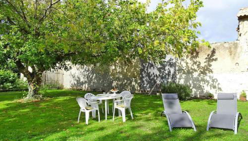Semi-detached House on a Vineyard, Talais - Foto 5, Garden