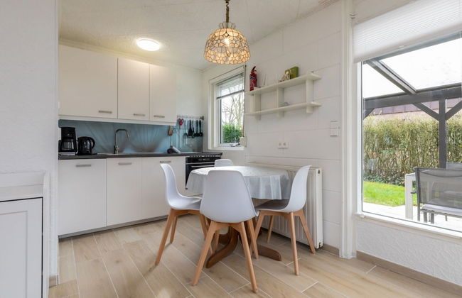 Holiday Home Near Veerse Meer With Garden - Photo 6