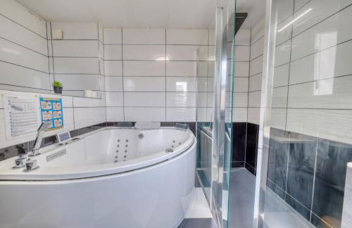 Suite & Spa - Jacuzzi - Sauna - Foto 51