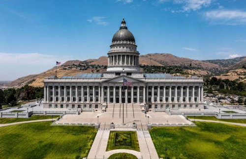 Private Pet Friendly Avenues Suite of Downtown - Foto 30