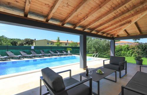 Wonderful villa wit pool surrounded by nature, high level of privacy a few minutes to the beach and town center by car by WiiBuk - Foto 11