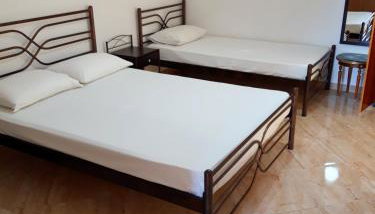 Ενοικιαζόμενα Δωμάτια Γεωργία Σταμούλου - Foto 5