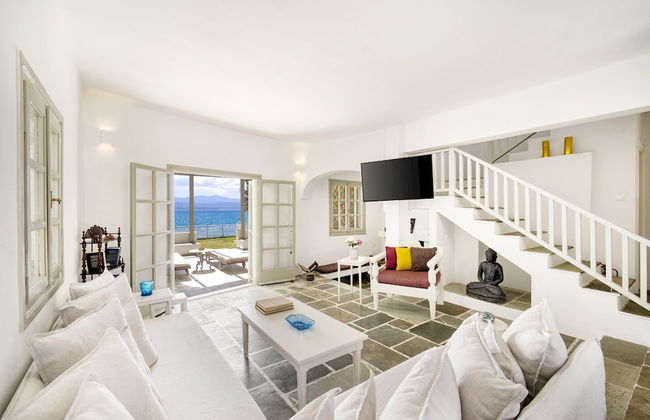 Salt Stone Beach Front Retreat by Estia - Foto 2