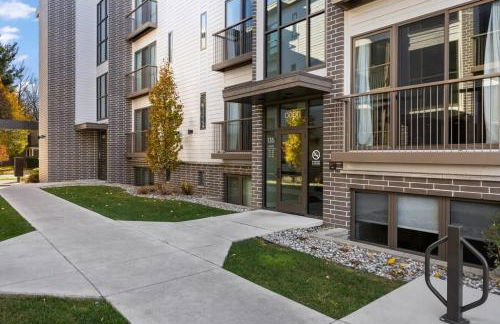 Capri Unit 001 in the Heart of Downtown TC - Foto 38