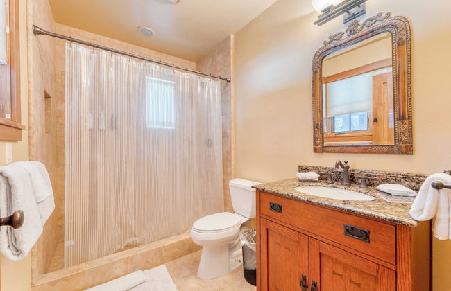 Ward Creek by Avantstay 5 Min Walk to Lake, Deck - Foto 34