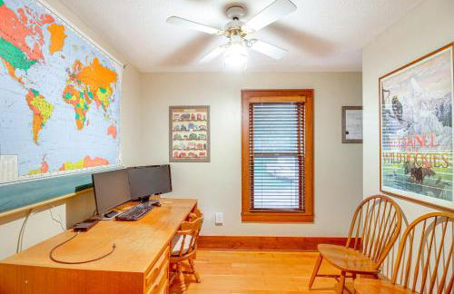 Charming Long Lake Home with Dock on 2 Acres! - Foto 4