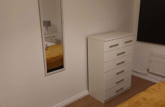 Lovely 2-bed Apartment in Milton Keynes - Foto 9