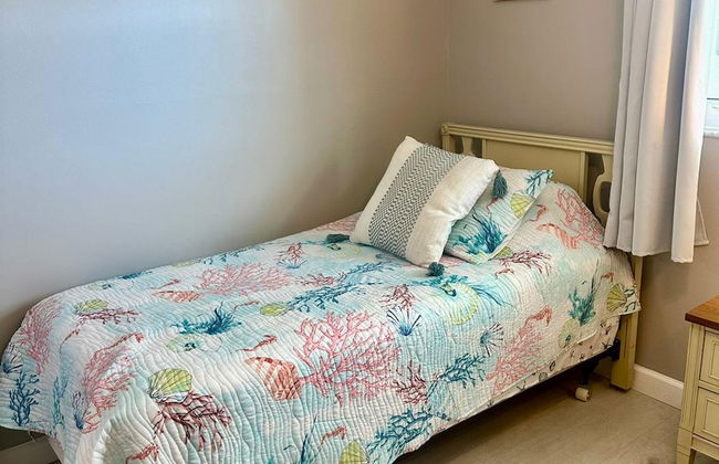 Beach Bliss 2BR Tropical Retreat Heated Pool - Foto 6