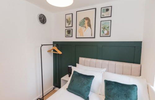 Game-Night Apartment Walk to Wolverhampton Centre - Foto 14