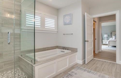 2 Mi to Public Beach! Cape Cod Gem with Fire Pit - Foto 14